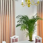 Philip Sea View Apartman *