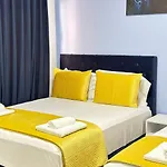 Philip Sea View Apartman *
