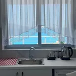 Philip Sea View *
