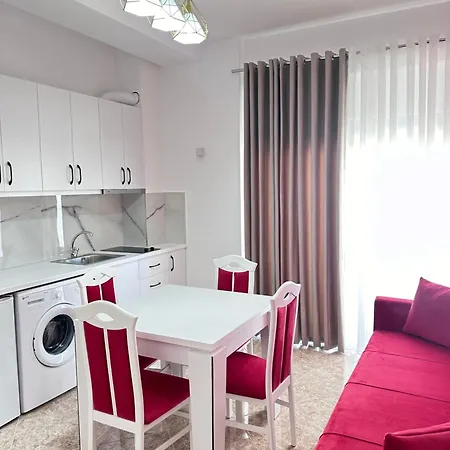 Philip Sea View Apartment Sarande