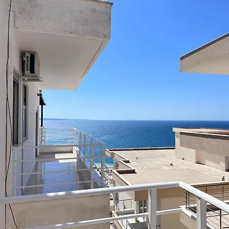 Philip Sea View Apartment