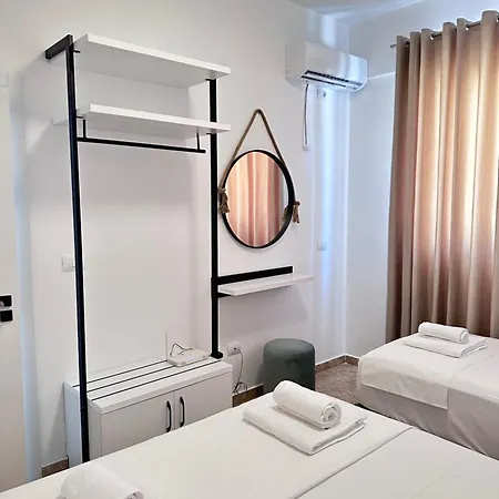 Philip Sea View Apartamento Sarandë