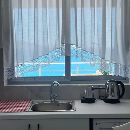 Philip Sea View *