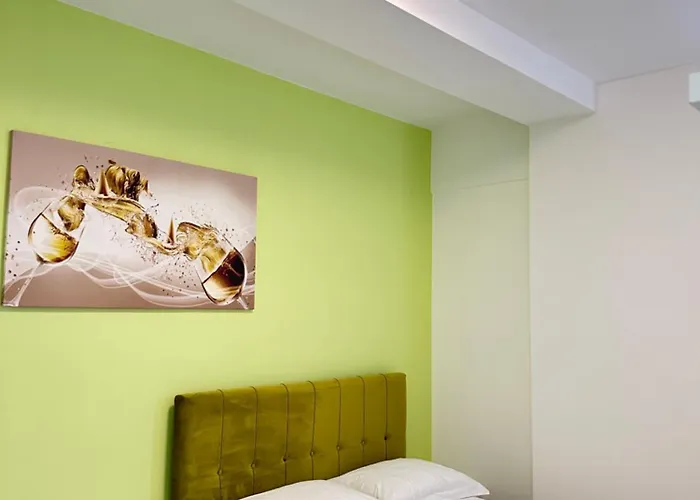 Philip Sea View 公寓 *